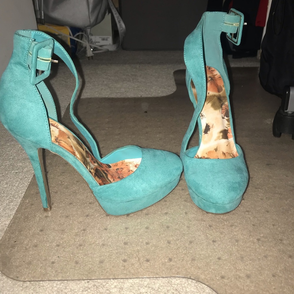 Teal Pumps